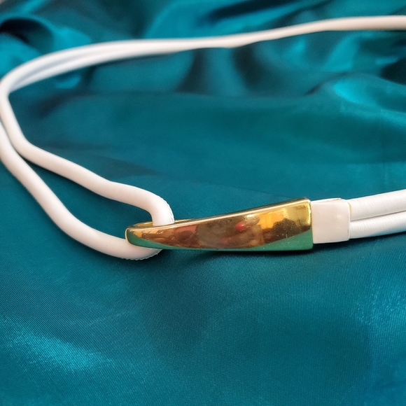 Mod dep. White Leather Belt - Picture 2 of 6